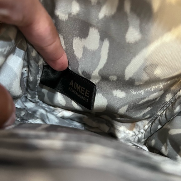 AIMEE KESTENBERG Tamitha Phone Beige Tan Leather Crossbody Bag with Chain Strap - Picture 8 of 13